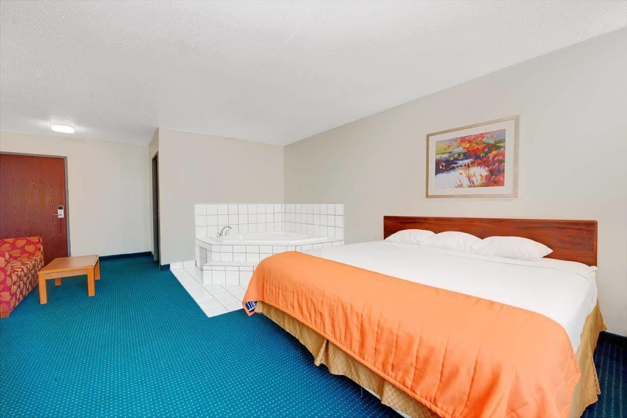 Quality Inn Noblesville-Indianapolis Exterior photo